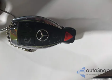 2014 Mercedes-Benz E 350 z USA, uszkodzony, nr VIN WDDHF5KB1EA846688